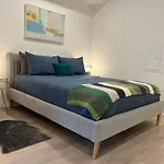 Calypso- Hollywood Apartment With Pool, Gym & Free Parking